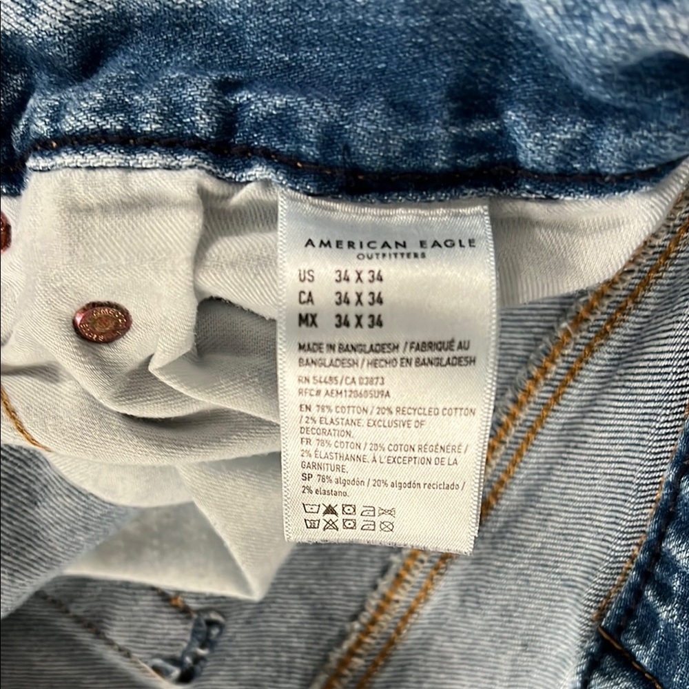 American Eagle Outfitters Light Blue Denim Jeans